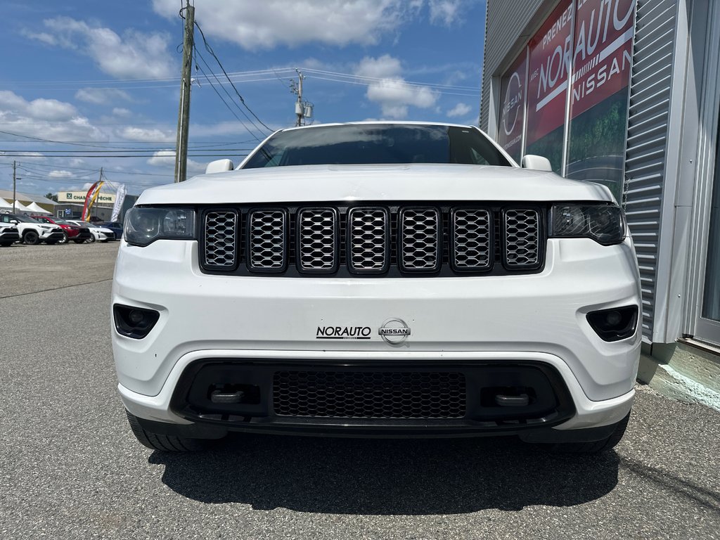 2019 Jeep Grand Cherokee Altitude 4X4 in Amos, Quebec - 7 - w1024h768px