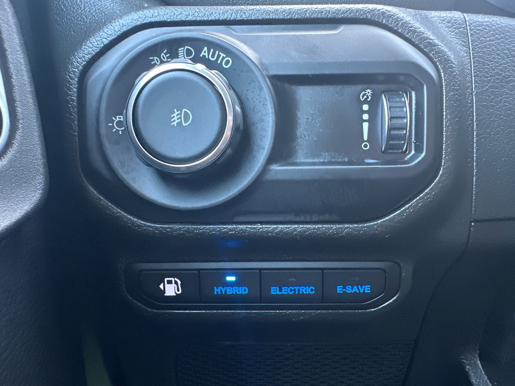 2023 Jeep Wrangler Rubicon 4xe in Amos, Quebec - 16 - w1024h768px