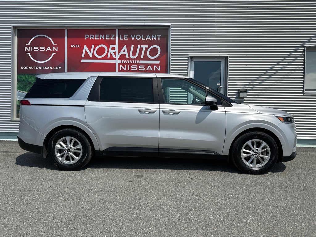 Kia Carnival LX 2022 à Amos, Québec - 4 - w1024h768px
