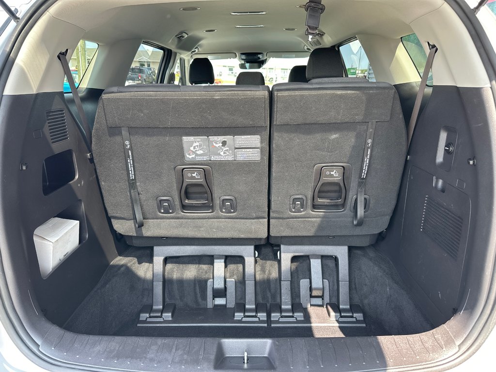 Kia Carnival LX 2022 à Amos, Québec - 19 - w1024h768px