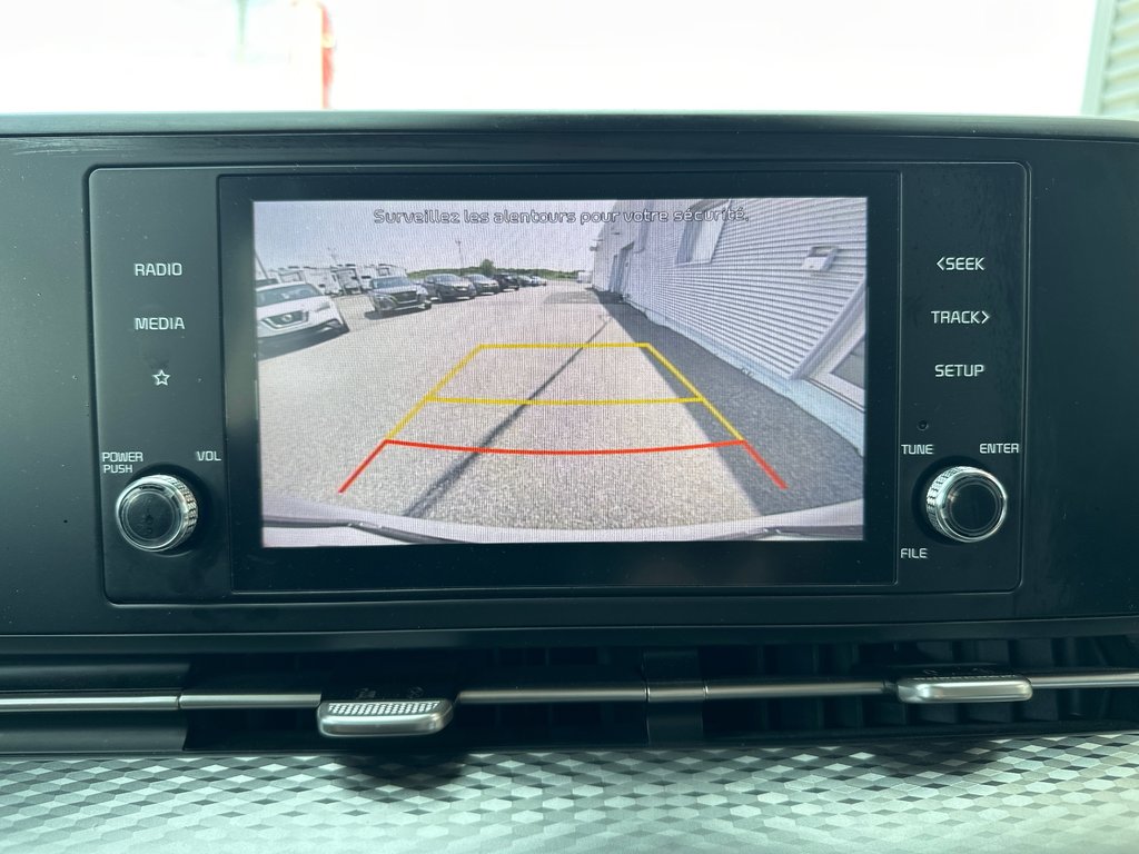 Kia Carnival LX 2022 à Amos, Québec - 15 - w1024h768px