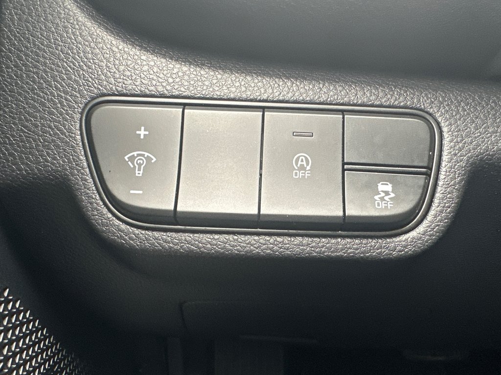 2025 Kia Seltos LX AWD in Amos, Quebec - 9 - w1024h768px