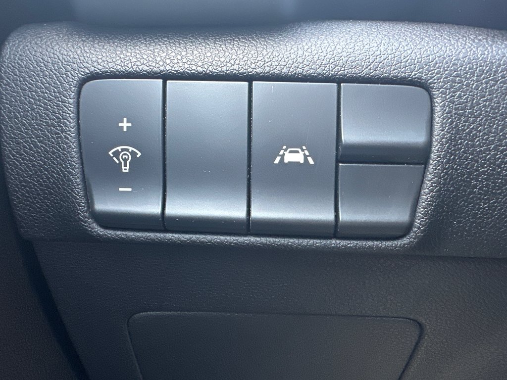 2020 Kia Sportage LX AWD in Amos, Quebec - 18 - w1024h768px
