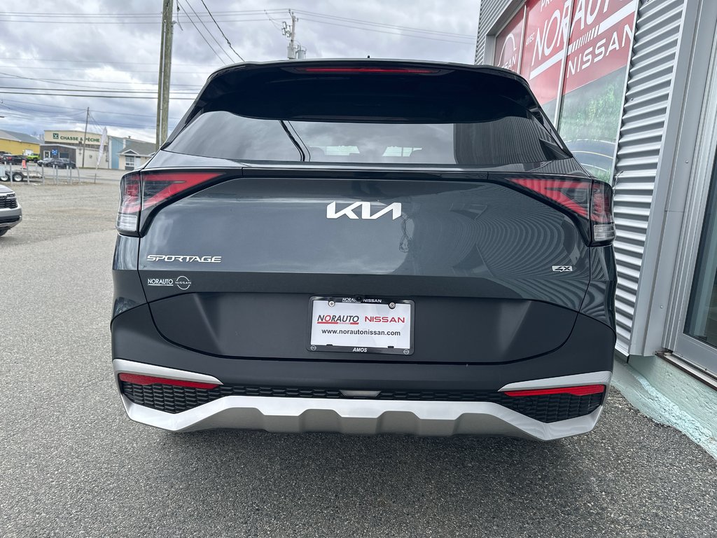 2024 Kia Sportage LX AWD in Amos, Quebec - 8 - w1024h768px