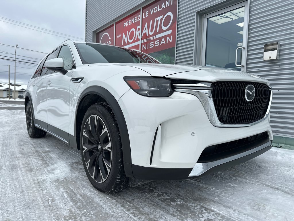 Mazda CX-90 PHEV GT 2024 à Amos, Québec - 2 - w1024h768px