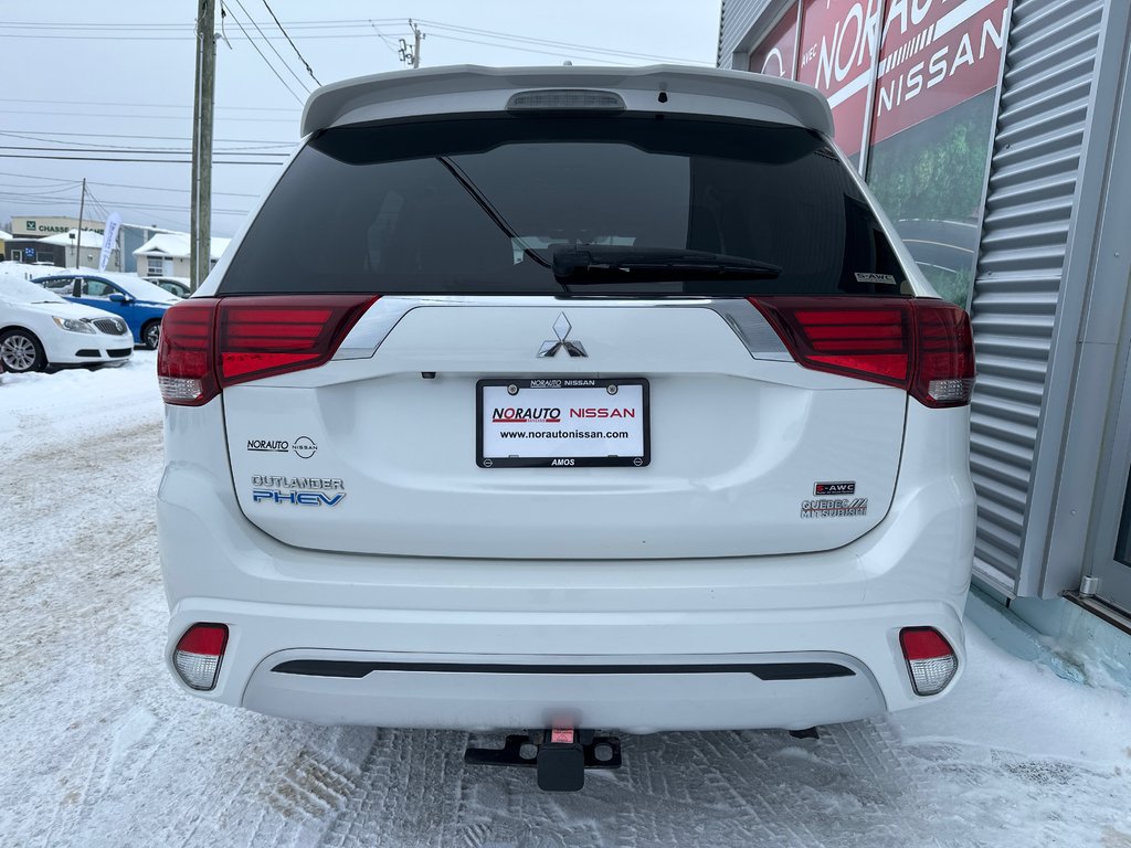 2021 Mitsubishi Outlander PHEV SE AWD in Amos, Quebec - 8 - w1024h768px