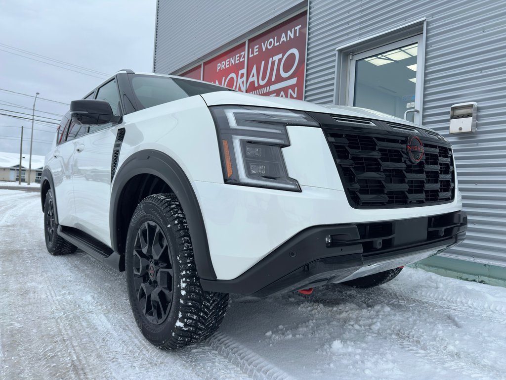 Nissan Armada PRO-4X 2025 à Amos, Québec - 2 - w1024h768px