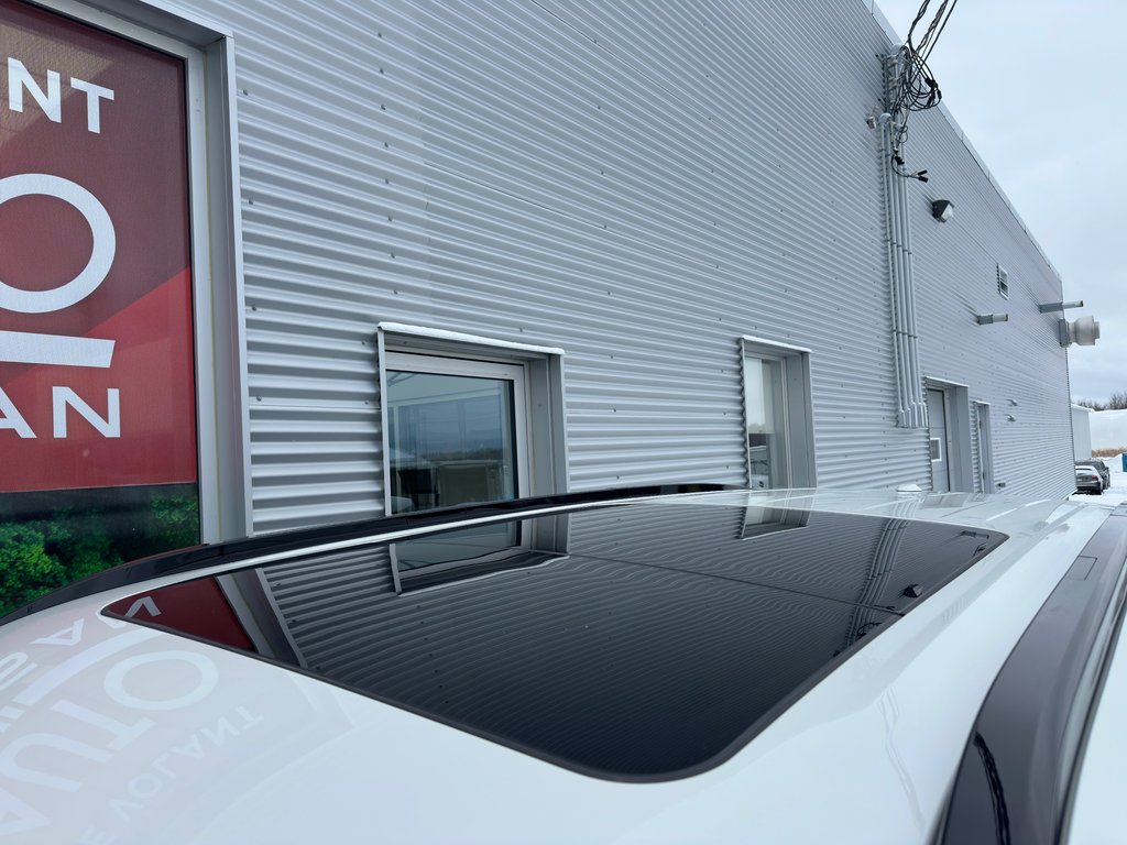 Nissan Armada PRO-4X 2025 à Amos, Québec - 33 - w1024h768px