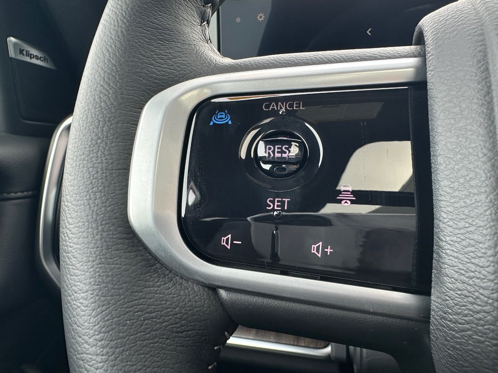 Nissan Armada Platinum 2026 à Amos, Québec - 13 - w1024h768px