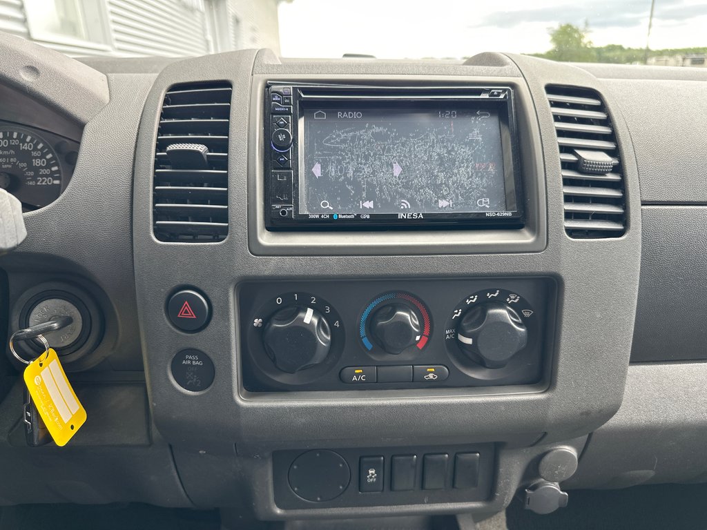 2013 Nissan Frontier S 2X4 in Amos, Quebec - 11 - w1024h768px