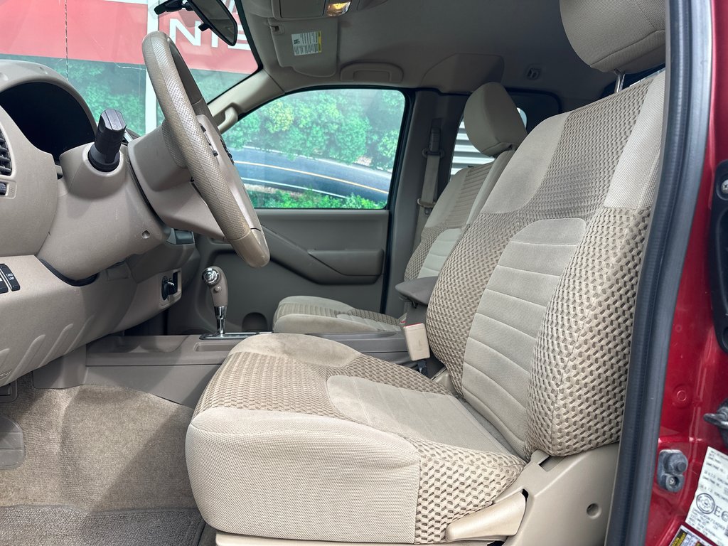 Nissan Frontier SV 4X4 2013 à Amos, Québec - 9 - w1024h768px