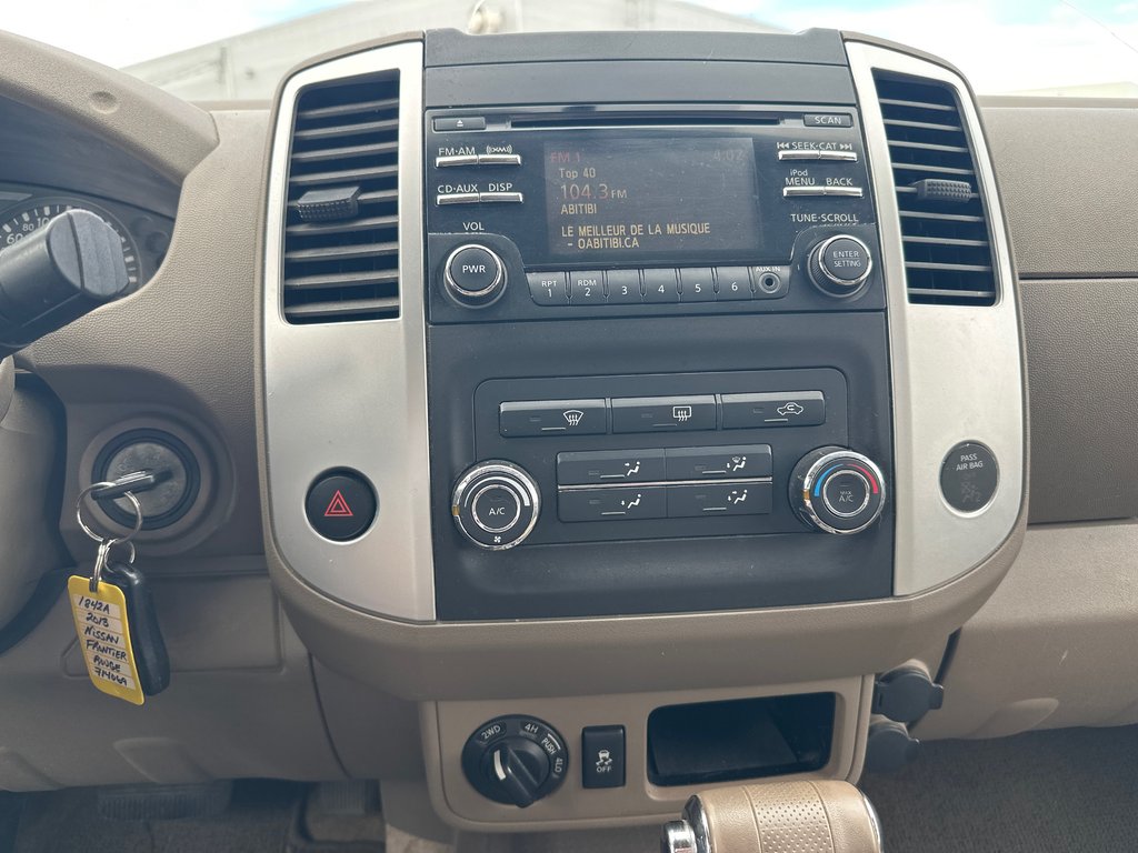 Nissan Frontier SV 4X4 2013 à Amos, Québec - 11 - w1024h768px