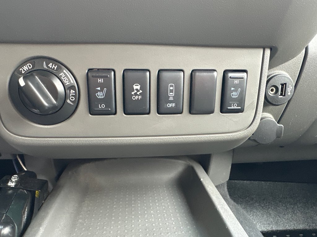 2018 Nissan Frontier SV 4X4 in Amos, Quebec - 13 - w1024h768px