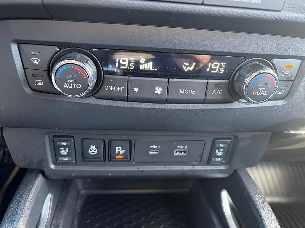 2022 Nissan Frontier SV Sport 4X4 in Amos, Quebec - 13 - w1024h768px
