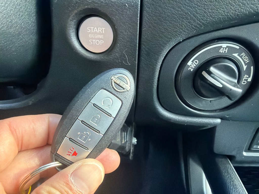 2022 Nissan Frontier SV Sport 4X4 in Amos, Quebec - 14 - w1024h768px