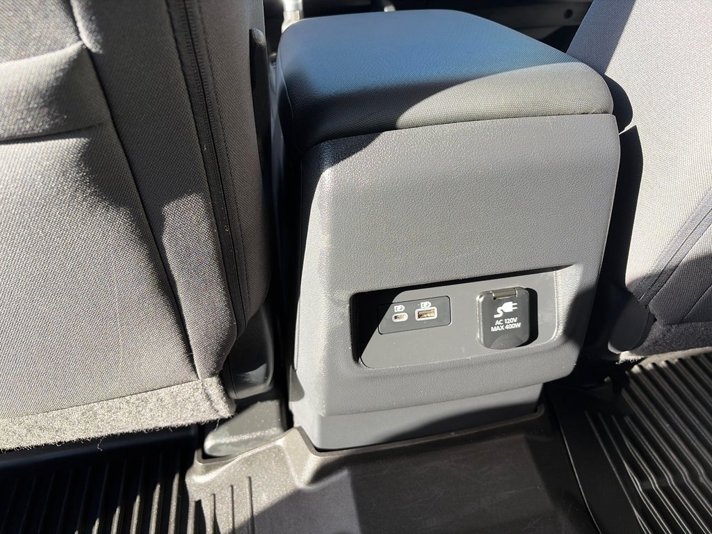 2022 Nissan Frontier SV Sport 4X4 in Amos, Quebec - 10 - w1024h768px