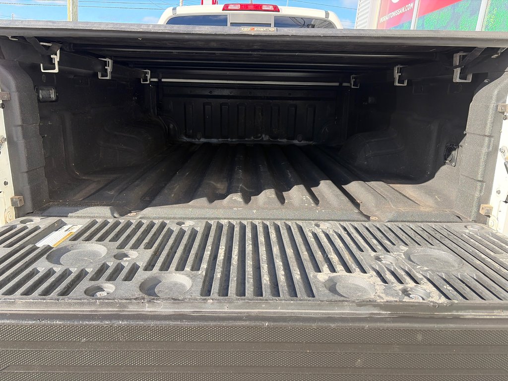 2022 Nissan Frontier SV Sport 4X4 in Amos, Quebec - 11 - w1024h768px