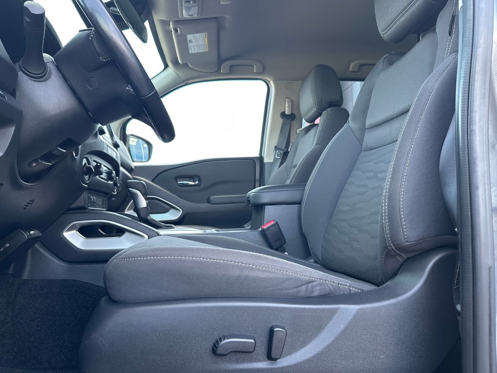 Nissan Frontier SV Sport 4X4 2022 à Amos, Québec - 10 - w1024h768px