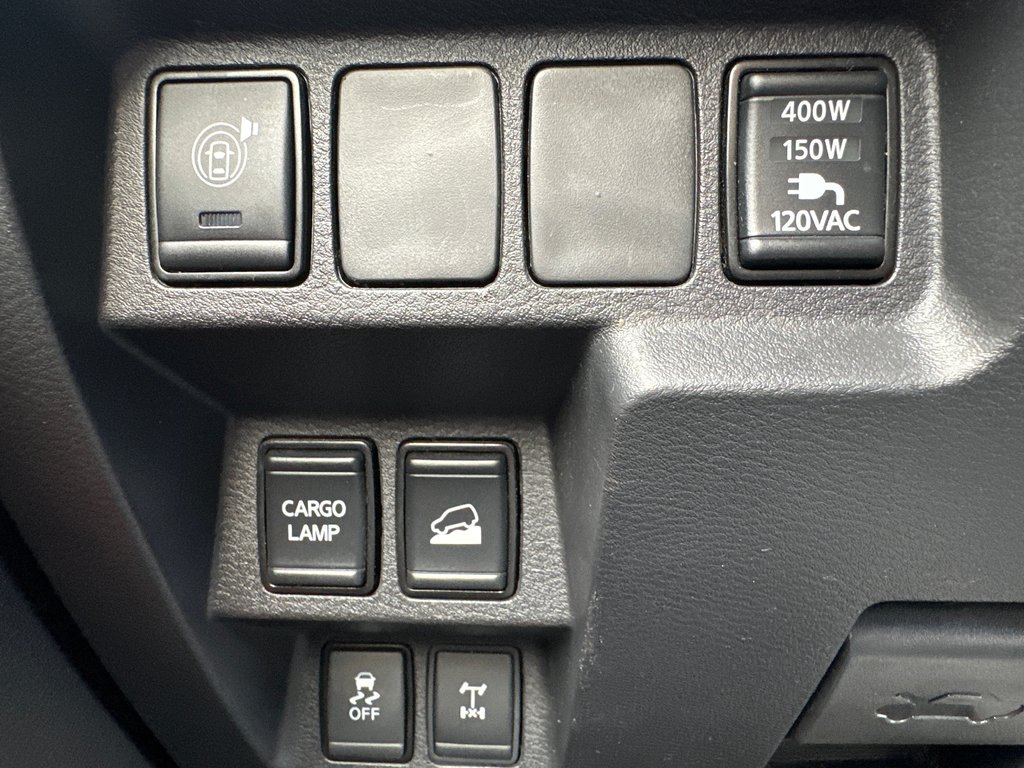 Nissan Frontier PRO-4X LUXE 2023 à Amos, Québec - 14 - w1024h768px