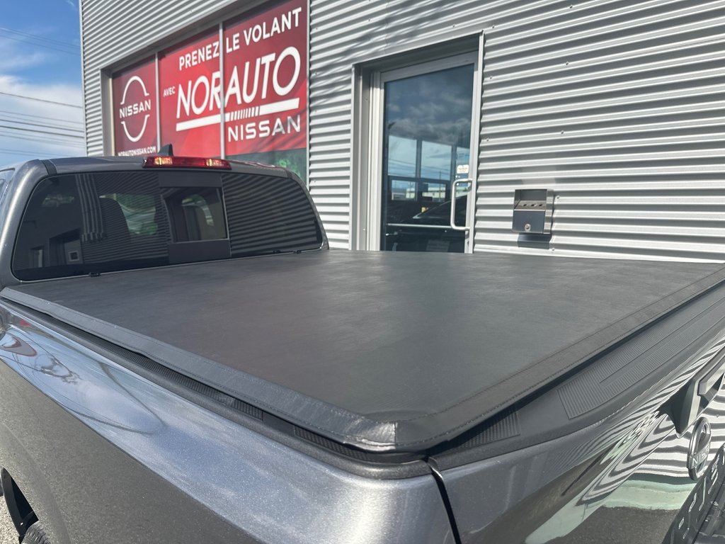 Nissan Frontier SV MIDNIGHT 4X4 2023 à Amos, Québec - 17 - w1024h768px