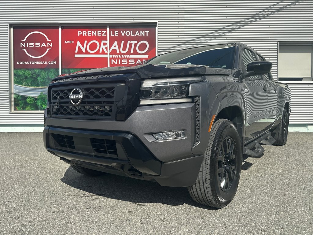 Nissan Frontier SV MIDNIGHT 4X4 2023 à Amos, Québec - 1 - w1024h768px