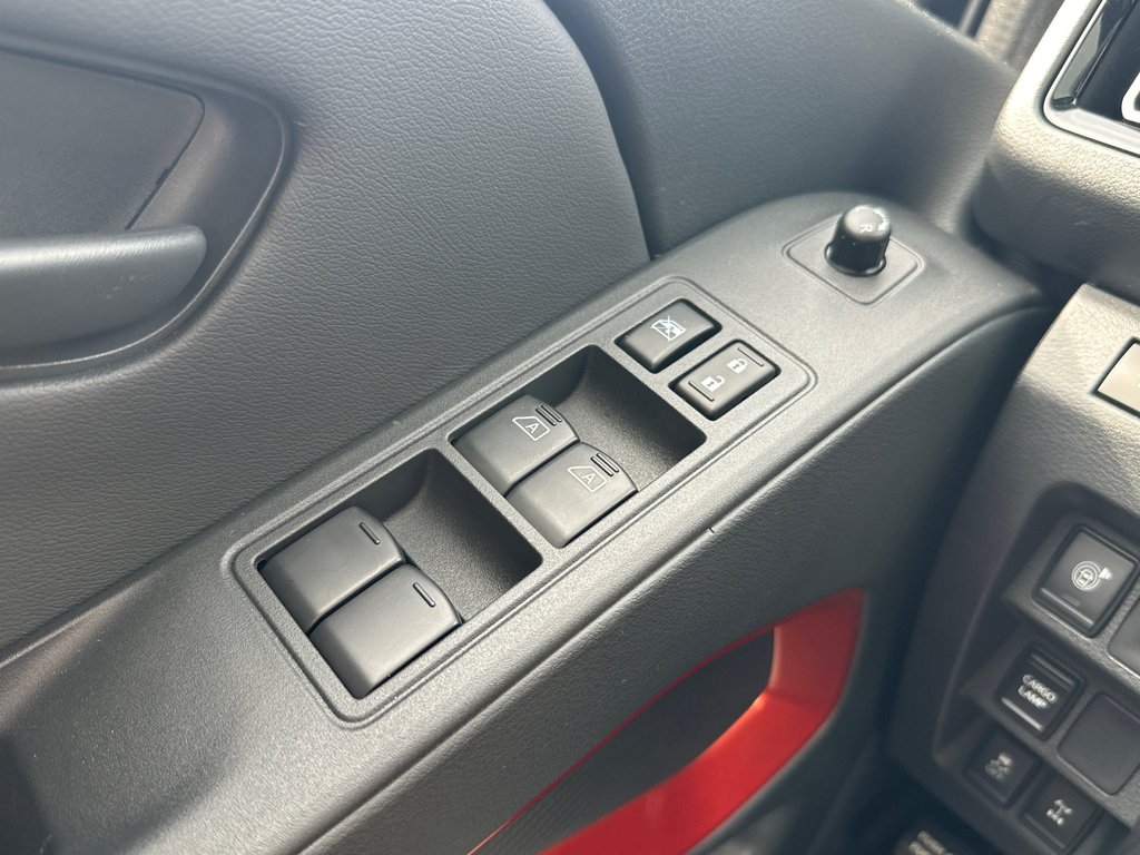 2026 Nissan Frontier Pro4x Luxury Short Wheel Base in Amos, Quebec - 14 - w1024h768px