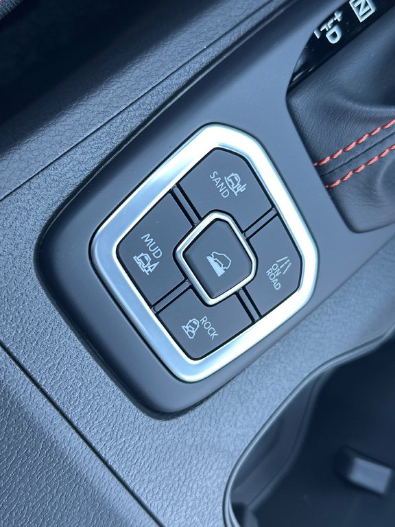 2027 Nissan Frontier PRO-4X Luxury Short Wheel Base in Amos, Quebec - 17 - w1024h768px