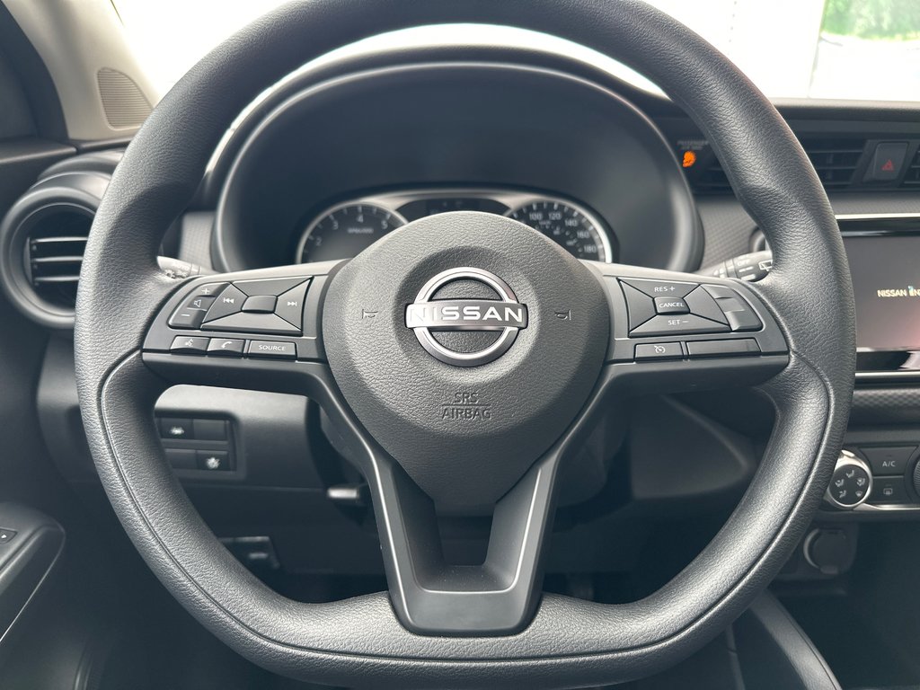 Nissan Kicks Play S 2025 à Amos, Québec - 7 - w1024h768px