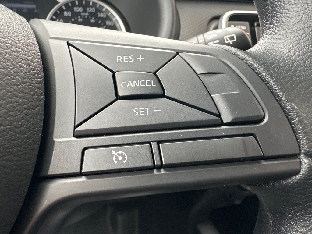 Nissan Kicks Play S 2025 à Amos, Québec - 12 - w1024h768px