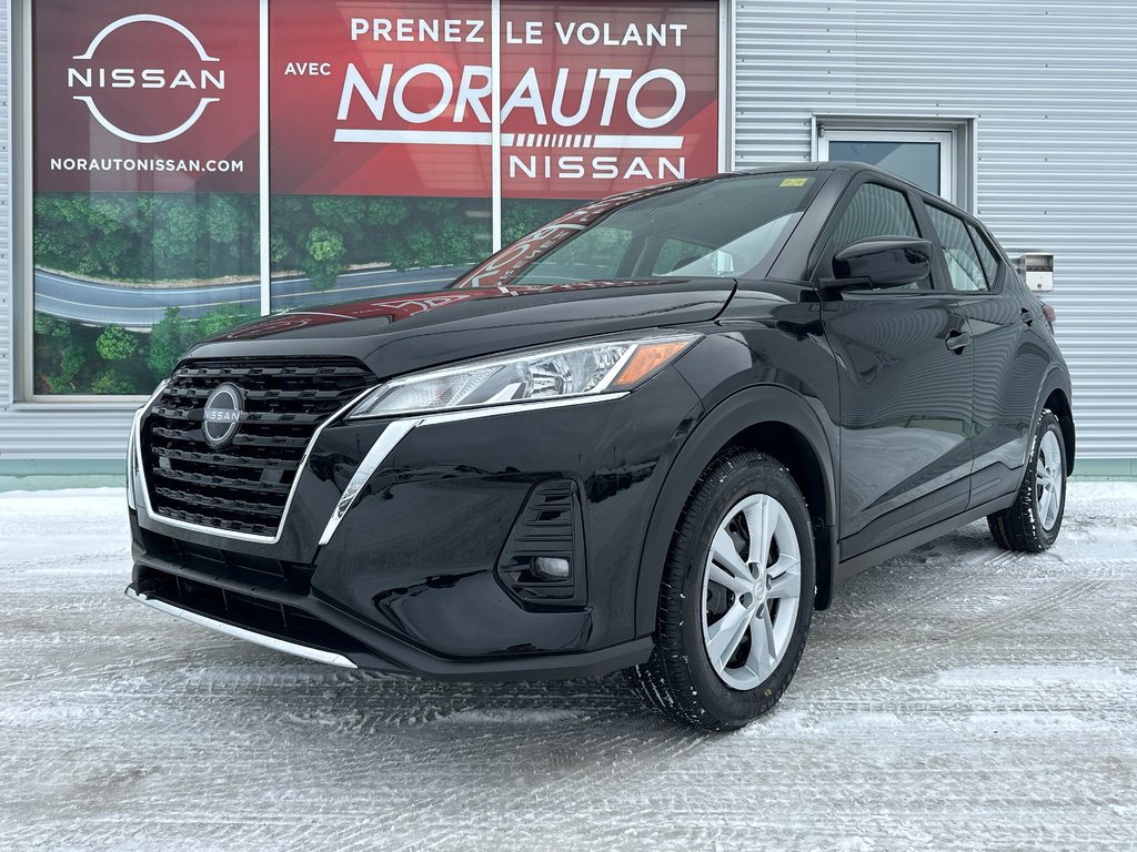 Nissan Kicks Play S 2025 à Amos, Québec - 1 - w1024h768px