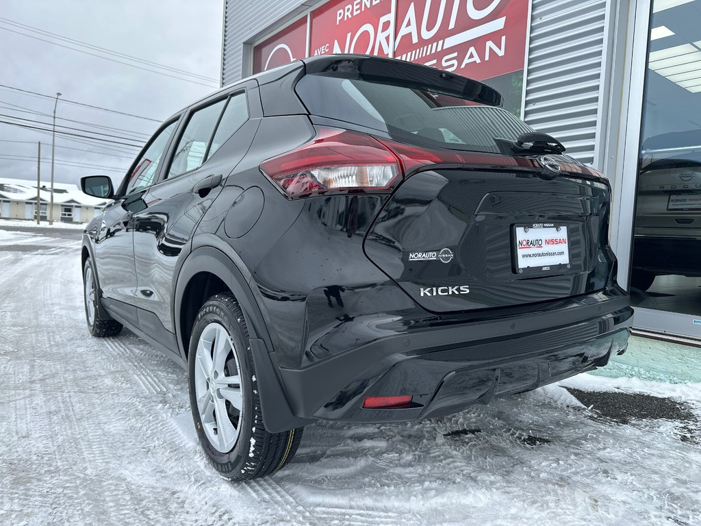 Nissan Kicks Play S 2025 à Amos, Québec - 2 - w1024h768px