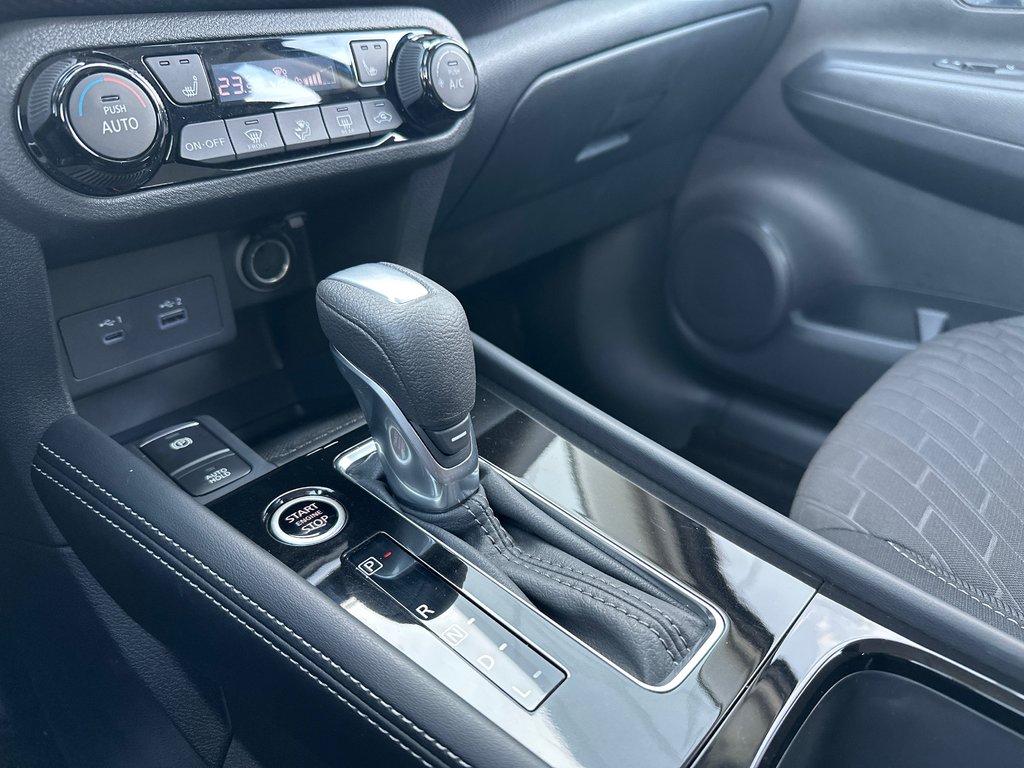 Nissan Kicks Play SV 2025 à Amos, Québec - 11 - w1024h768px