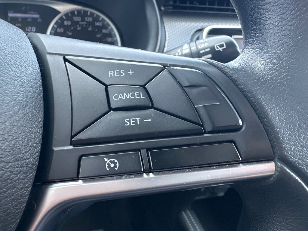 2018 Nissan Kicks S in Amos, Quebec - 14 - w1024h768px