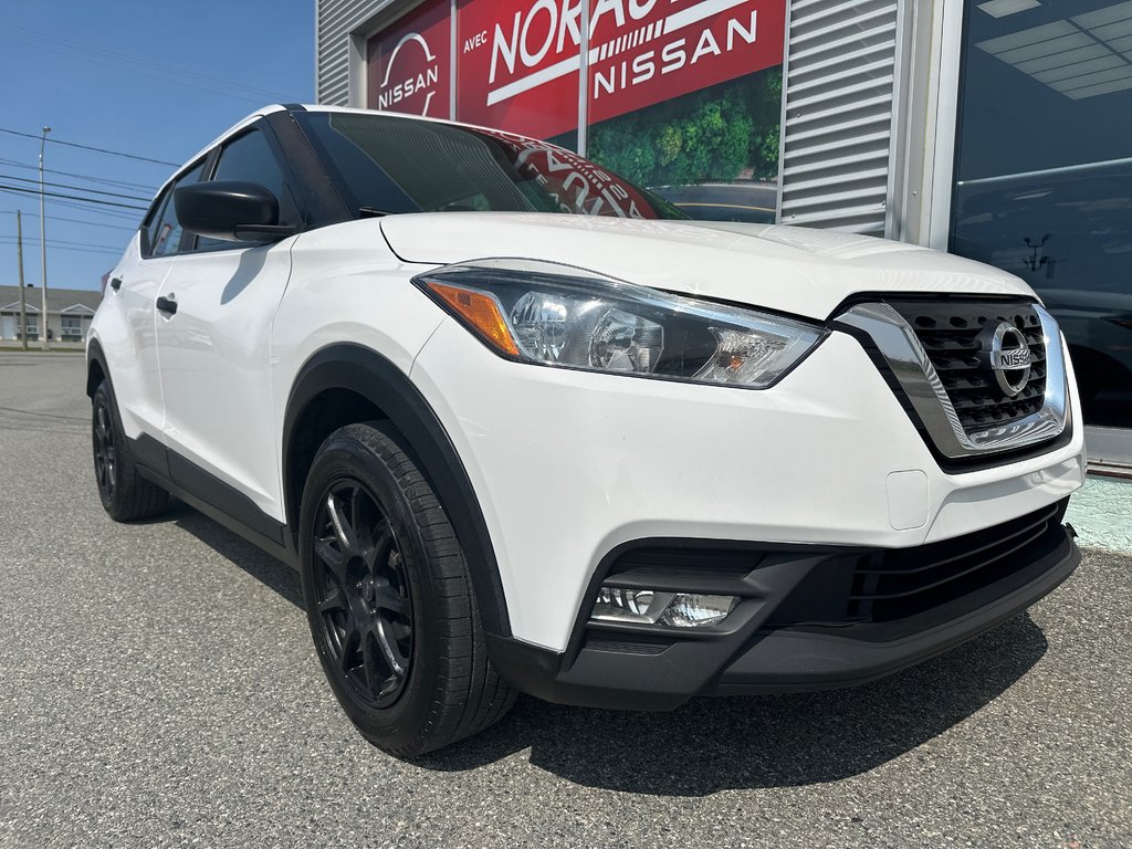 2018 Nissan Kicks S in Amos, Quebec - 2 - w1024h768px
