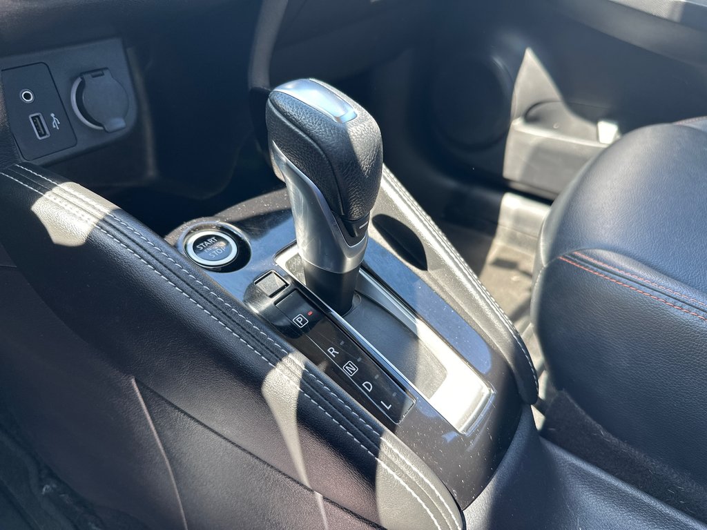 2019 Nissan Kicks SR in Amos, Quebec - 12 - w1024h768px