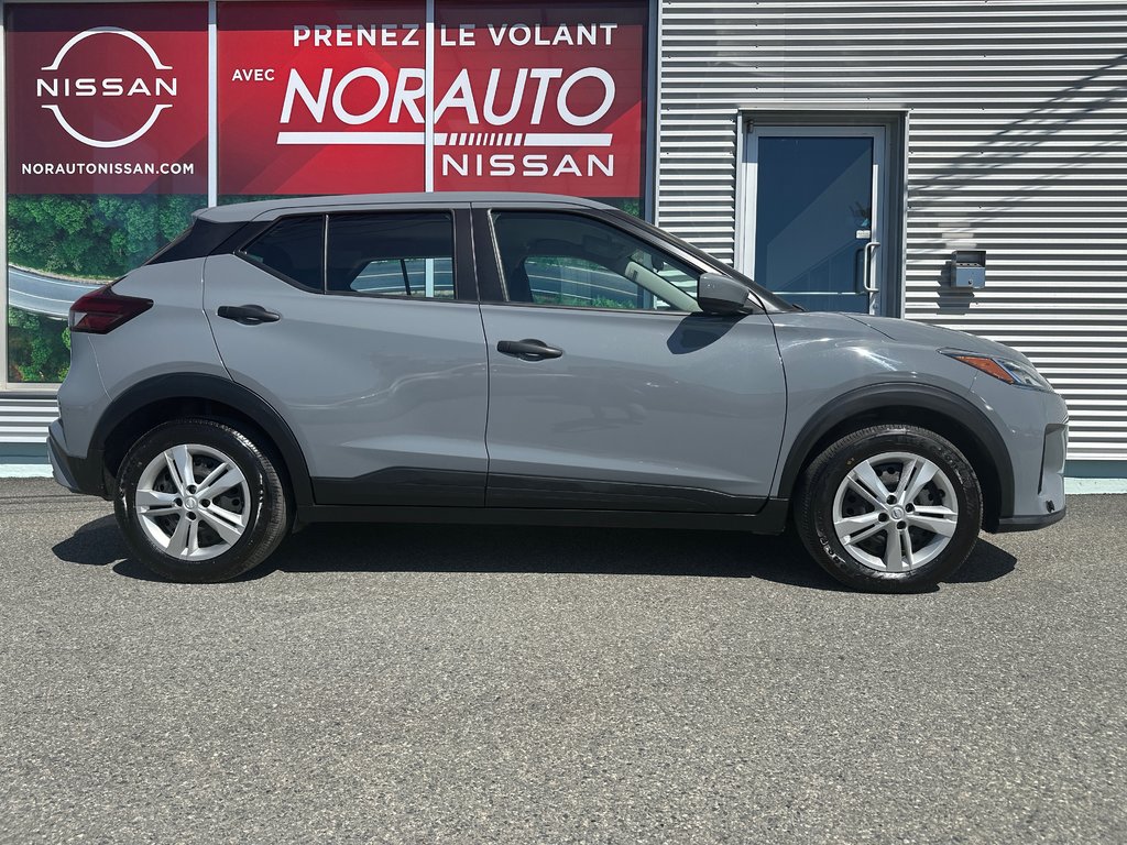 Nissan Kicks S TA 2023 à Amos, Québec - 4 - w1024h768px