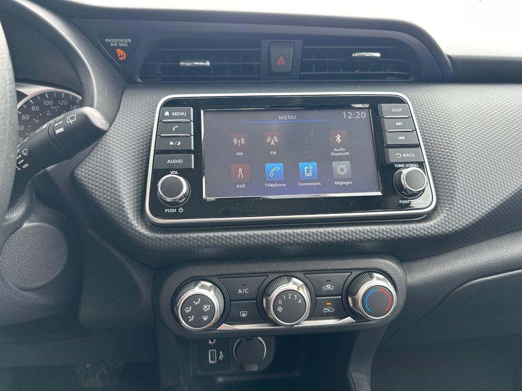 Nissan Kicks S 2024 à Amos, Québec - 11 - w1024h768px