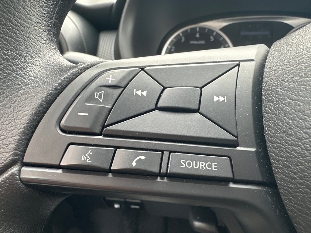 Nissan Kicks S 2024 à Amos, Québec - 13 - w1024h768px