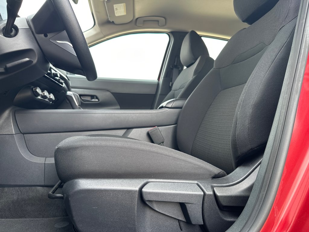 2025 Nissan Kicks S AWD in Amos, Quebec - 9 - w1024h768px