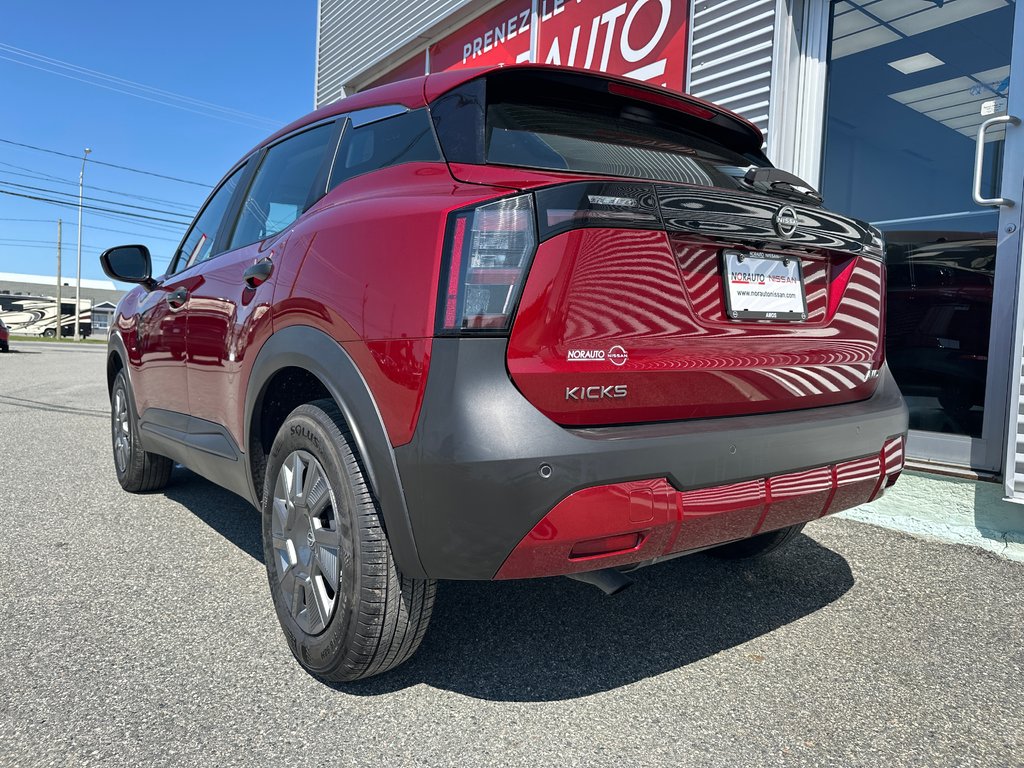2025 Nissan Kicks S AWD in Amos, Quebec - 5 - w1024h768px