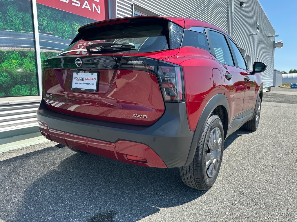 2025 Nissan Kicks S AWD in Amos, Quebec - 6 - w1024h768px