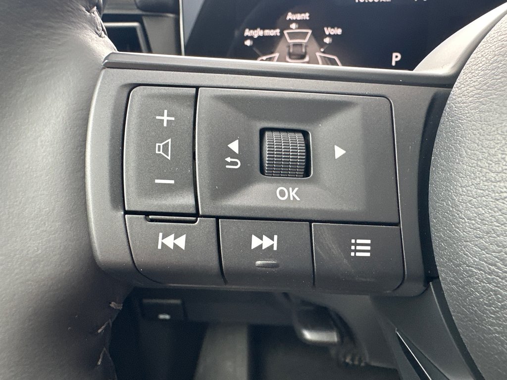 2026 Nissan Kicks SV Premium in Amos, Quebec - 11 - w1024h768px