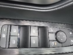 Nissan Kicks SV Premium 2026 à Amos, Québec - 9 - w1024h768px