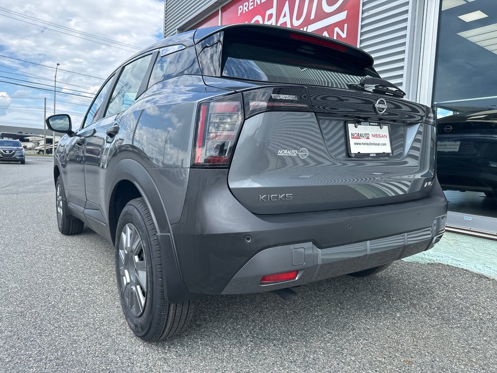 Nissan Kicks S AWD 2026 à Amos, Québec - 3 - w1024h768px