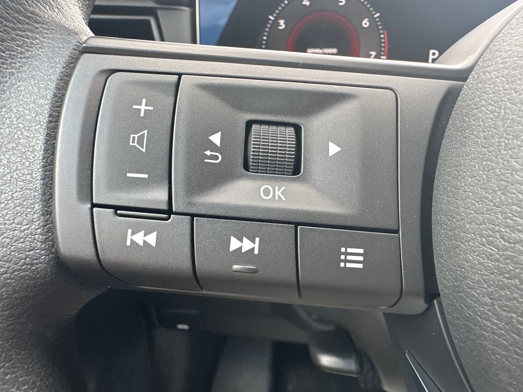 Nissan Kicks S AWD 2026 à Amos, Québec - 9 - w1024h768px