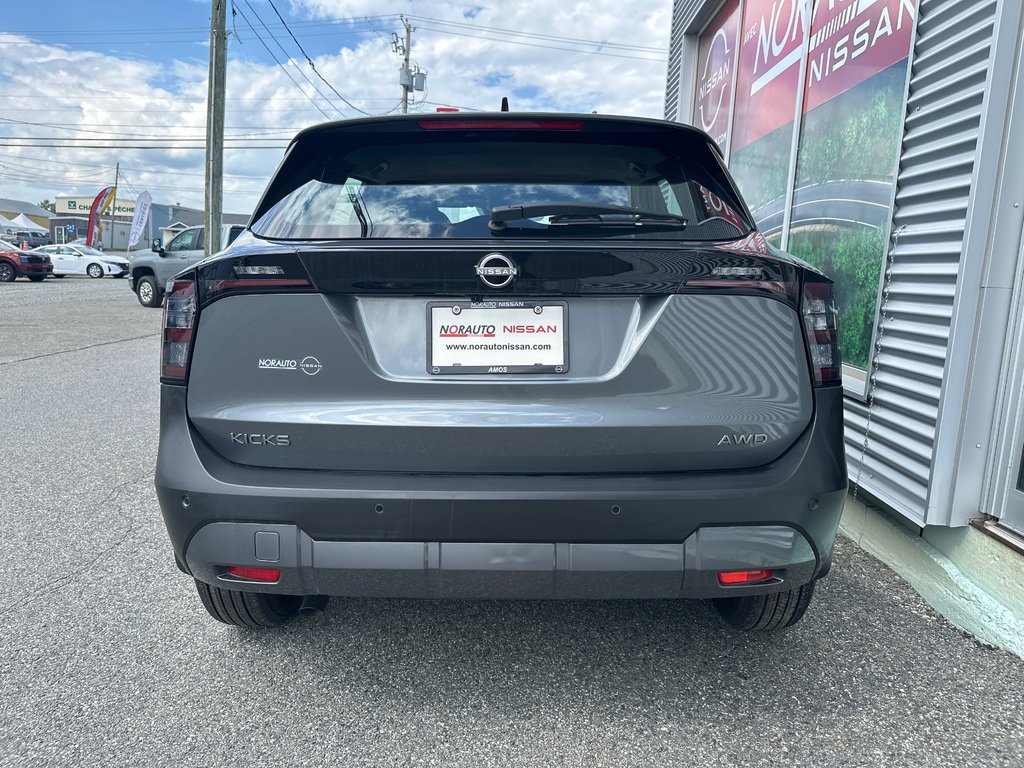 Nissan Kicks S AWD 2026 à Amos, Québec - 5 - w1024h768px