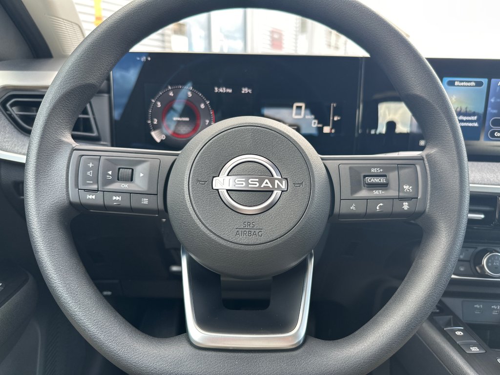 Nissan Kicks S AWD 2026 à Amos, Québec - 7 - w1024h768px