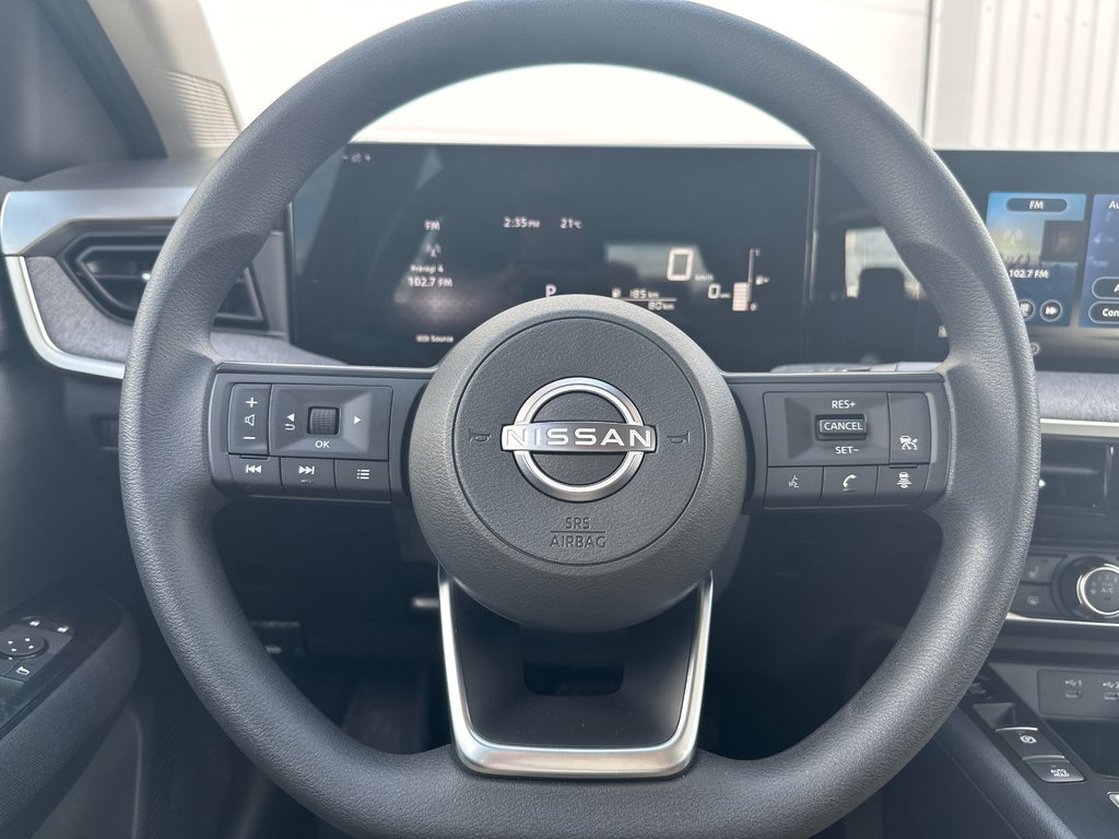 2026 Nissan Kicks S AWD in Amos, Quebec - 6 - w1024h768px