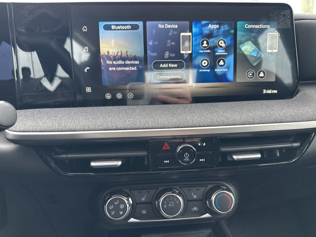 Nissan Kicks S AWD 2026 à Amos, Québec - 7 - w1024h768px