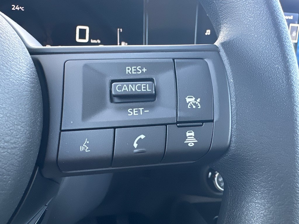 2026 Nissan Kicks S FWD in Amos, Quebec - 11 - w1024h768px